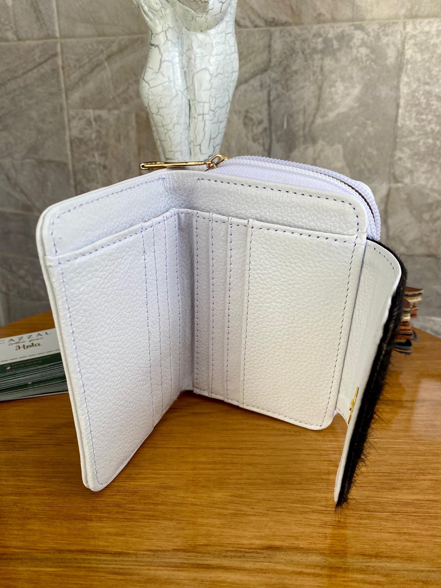 Billetera Bovi II Blanco-Negro pelo