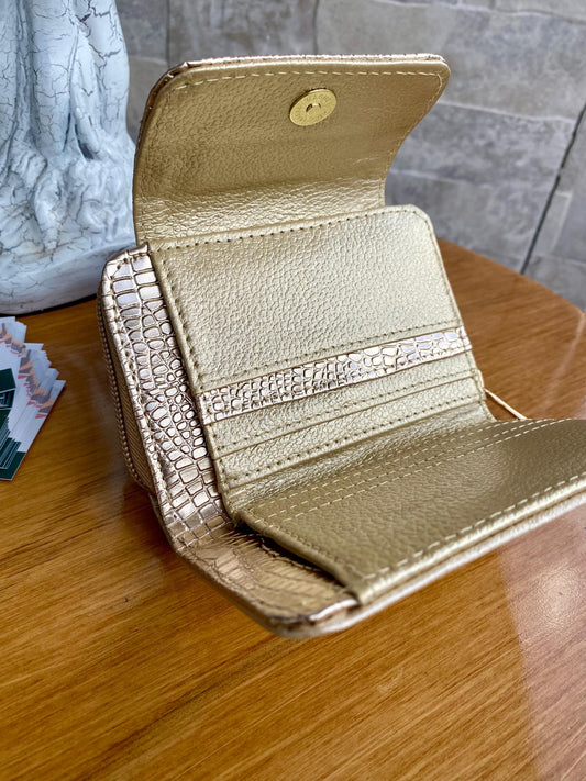 Billetera Verona II Champagñe-textura gold
