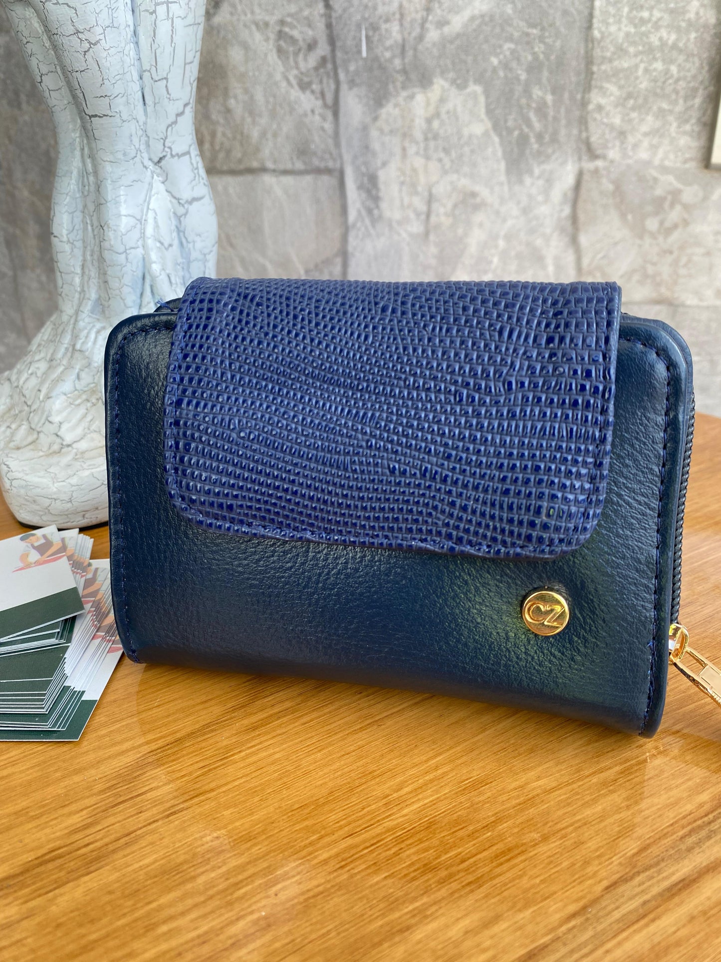 Billetera Chic III Azul Oscuro-textura