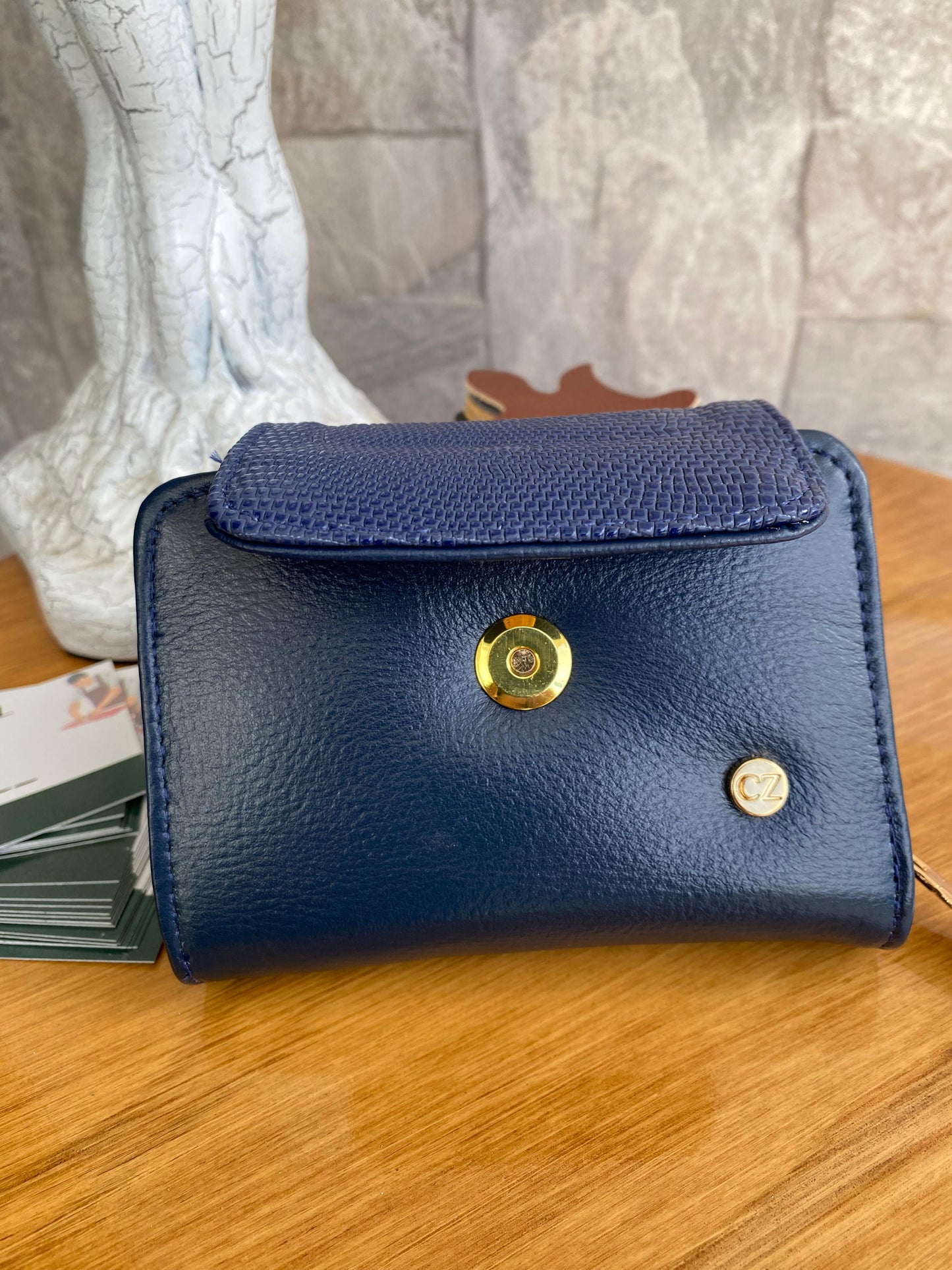Billetera Chic III Azul Oscuro-textura