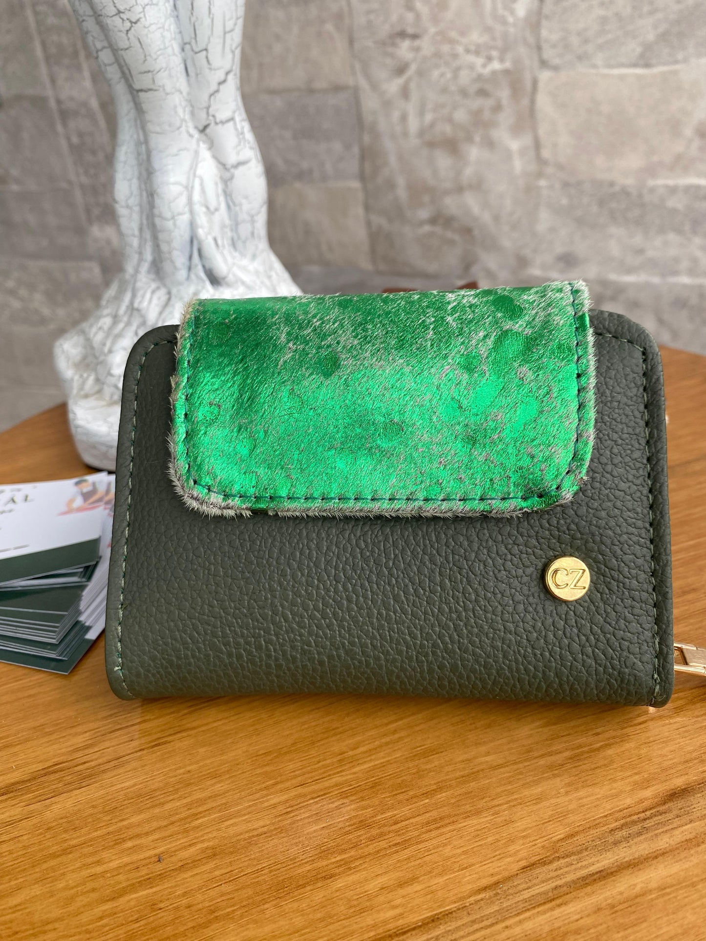 Billetera Bovi V  Verde militar-verde pelo