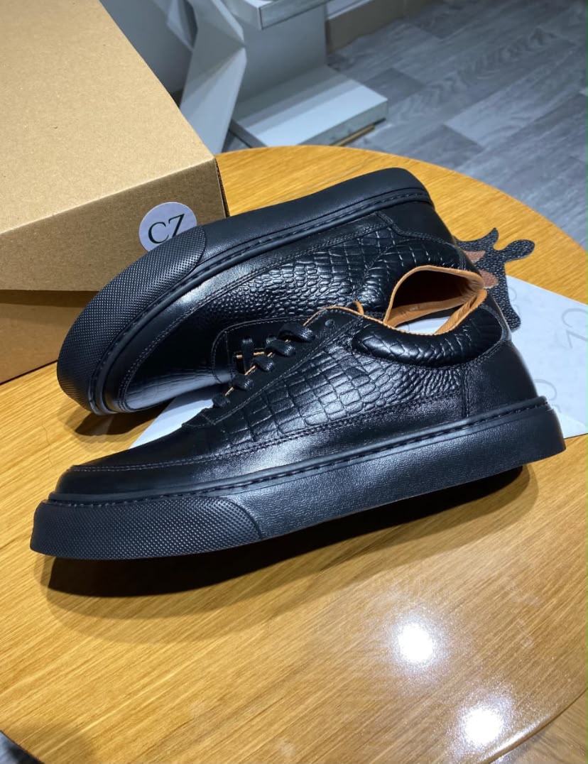 Sneaker Cobra Black